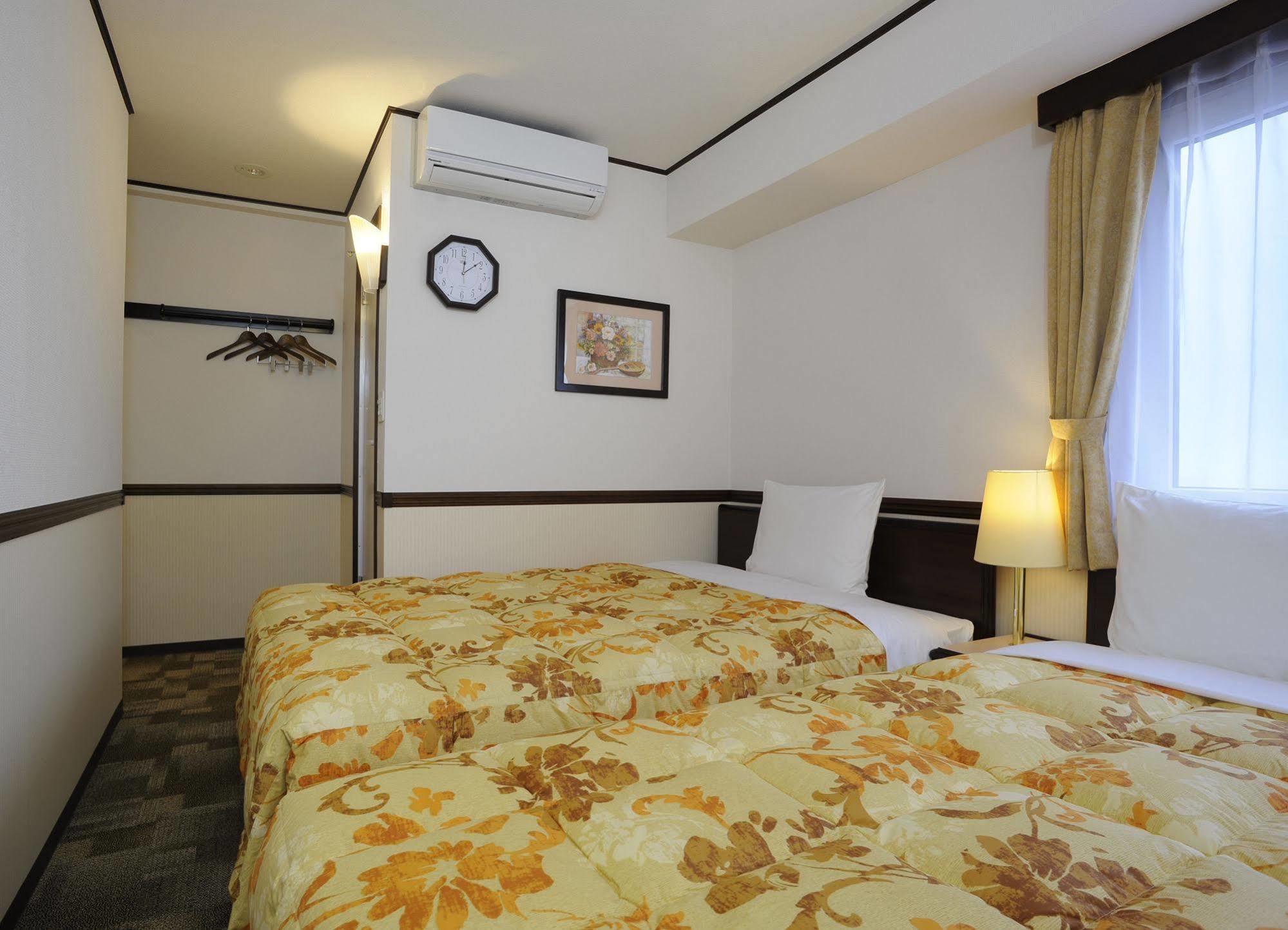 Toyoko Inn Aizuwakamatsu Ekimae מראה חיצוני תמונה