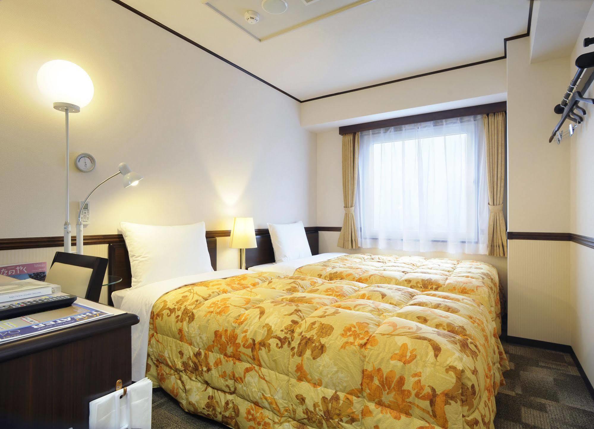 Toyoko Inn Aizuwakamatsu Ekimae מראה חיצוני תמונה